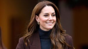 Recreate Kate Middleton’s Chic Chelsea Boot Look for Just $30!