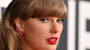 We Found a $29 Lookalike for Taylor Swift’s $8,000+ Cartier Watch — Yes, Really