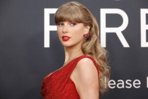 Taylor Swift Snubbed at AMAs! Swifties Wonder What Happened