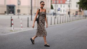 9 Incredibly Chic Strapless Dresses for Women with Larger Busts That Actually Stay Put