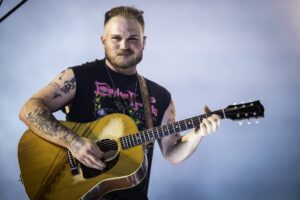 Zach Bryan Spotted With Black Eye Amid Feud With Singer John Moreland: What’s Going …
