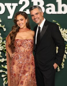 Single Jessica Alba Is ‘Having a Lot of Fun’ Amid Cash Warren Divorce