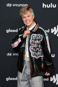 JoJo Siwa Claps Back at Critics Who Think Her Sexuality Is Fake