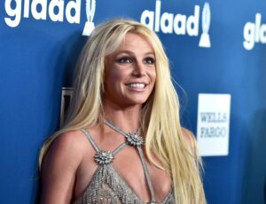 Britney Spears Confronted by Airport Authorities After Boozing, Smoking on Flight