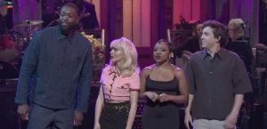 Sabrina Carpenter Interrupts ‘Saturday Night Live’ Monologue for Cameo