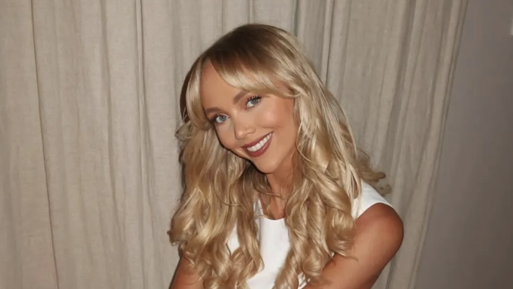Annie Knight: OnlyFans Star Hospitalized After Having Sex With 583 Men In Six Hours