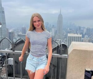 Anna Grace Phelan Dies of Brain Cancer; TikTok Star Was 19