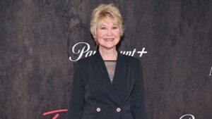 ‘E.T.’ Star Dee Wallace Shut Down Unlikely Alien ‘Love Affair’ Storyline