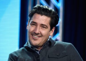Jonathan Knight Says ‘Farmhouse Fixer’ Has Been Canceled Amid Ongoing HGTV …