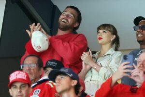 Taylor Swift Married? Singers Sets Romantic Status Straight