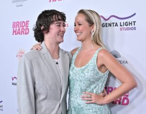 Anna Camp’s Girlfriend is Very Young, And the Actress Doesn’t Care What You …