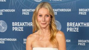 Apple Martin Responds to Mom Gwyneth Paltrow’s Topless Cooking Video