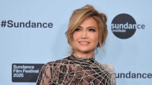 Recreate Jennifer Lopez’s Designer Sunglasses Style for Just $13 on Amazon