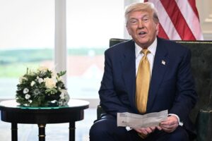 Donald Trump: Send Beyonce and Oprah to Prison!!!