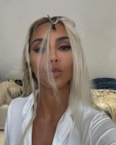 Kim Kardashian Makeover: Look, I’m Blonde Again!!!!!